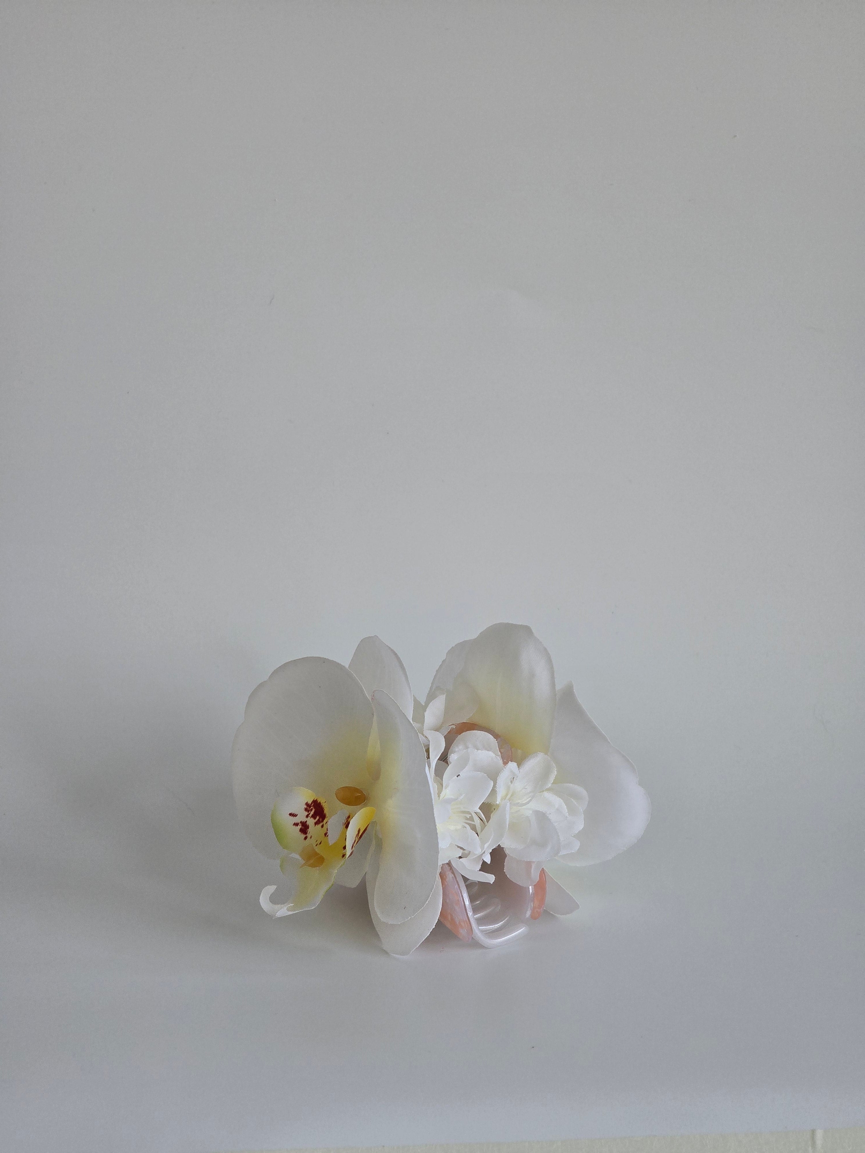 White Orchid Clip